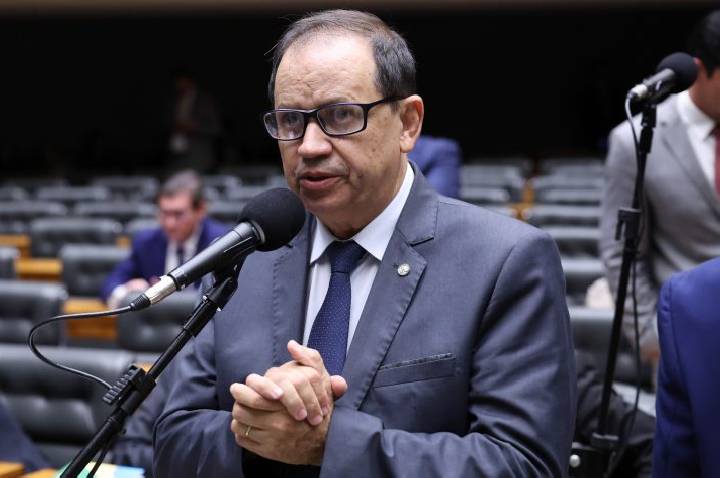 Comissão aprova criação de programa de transporte público entre municípios do interior