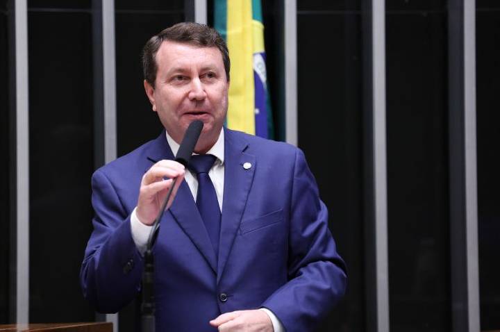 Comissão aprova proteção de consumidor no uso de produto e serviço com inteligência artificial