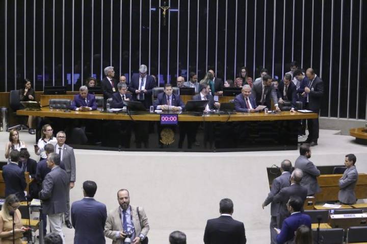 Congresso Nacional analisa 90 vetos presidenciais em sessão conjunta nesta quinta-feira