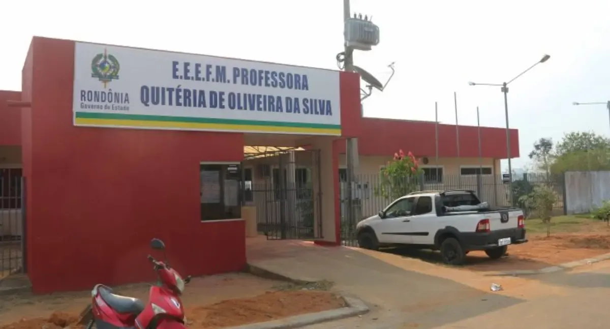 Deputada propõe quadra poliesportiva para escola em Bom Futuro