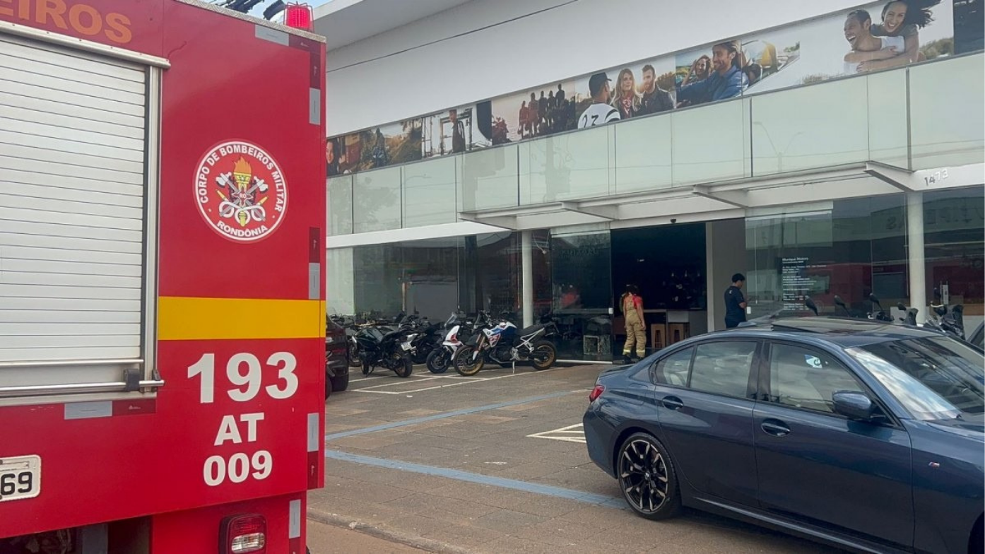 Incêndio atinge concessionária BMW em Porto Velho