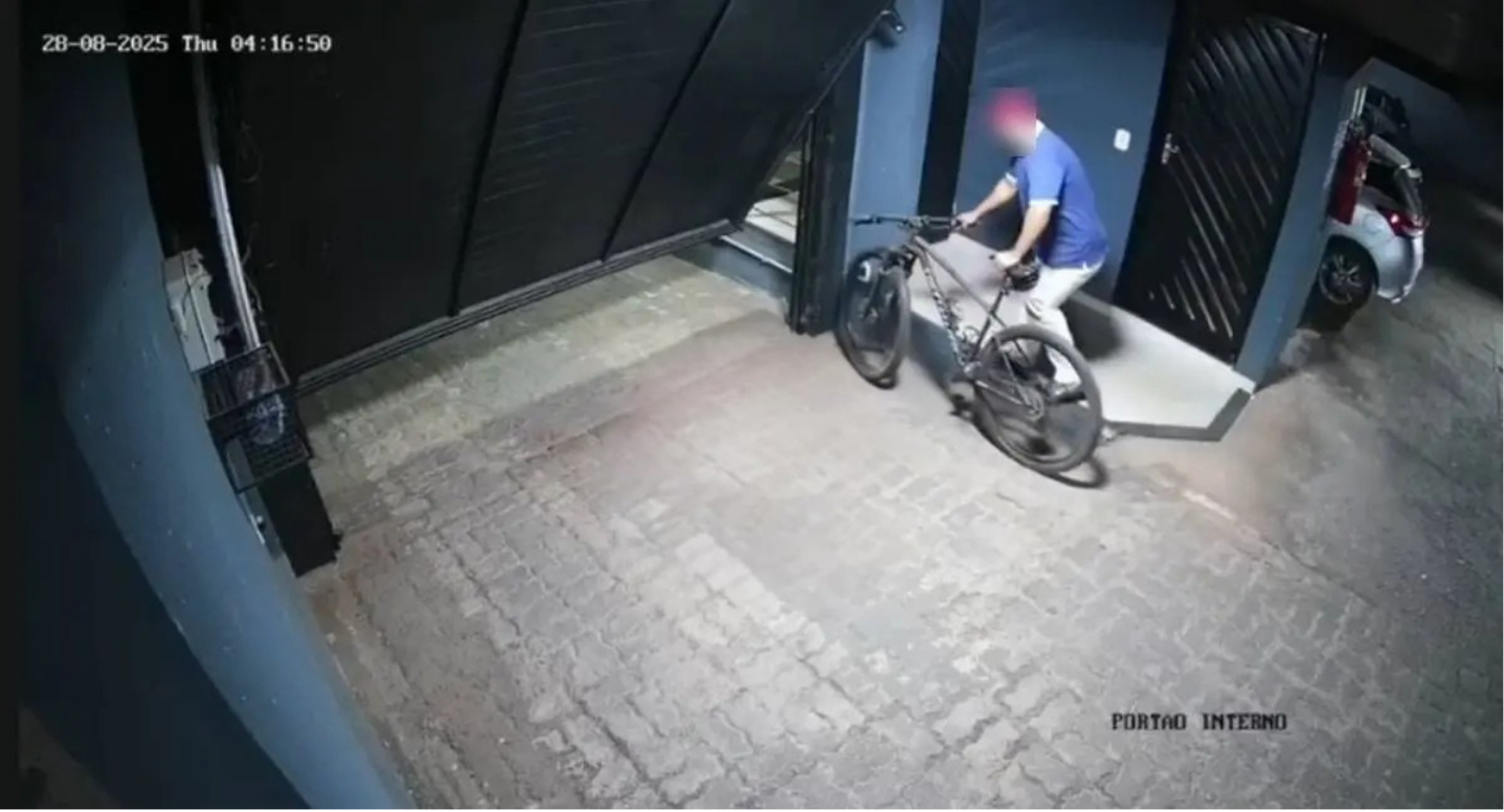 Ladrão invade condomínio e furta bicicletas de alto valor em Porto Velho