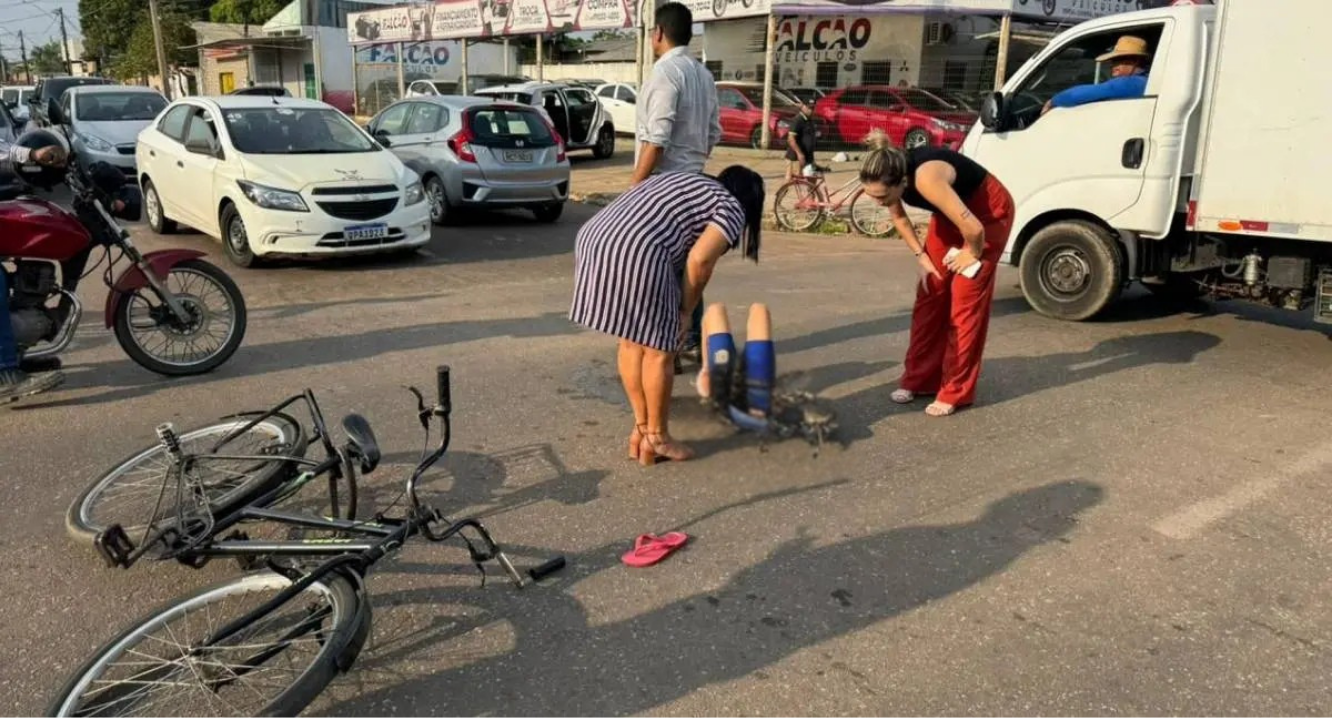 Mãe e filho ficam feridos após serem atropelados em ciclovia de Porto Velho