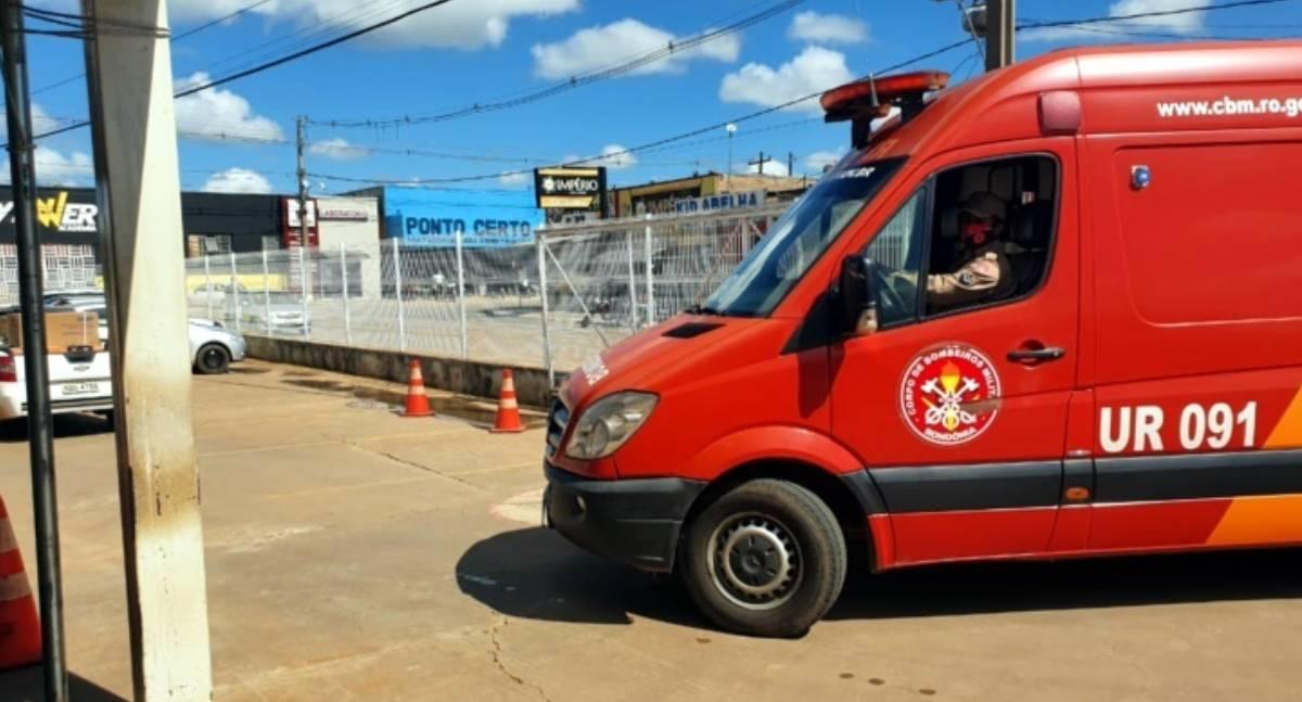 Motociclista fica ferida em acidente em Jaru