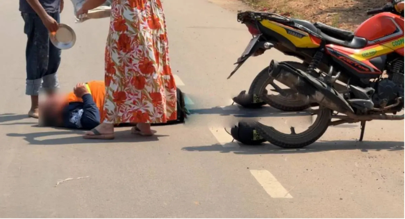 Mototaxista fica ferido ao cair em quebra-molas no bairro JK