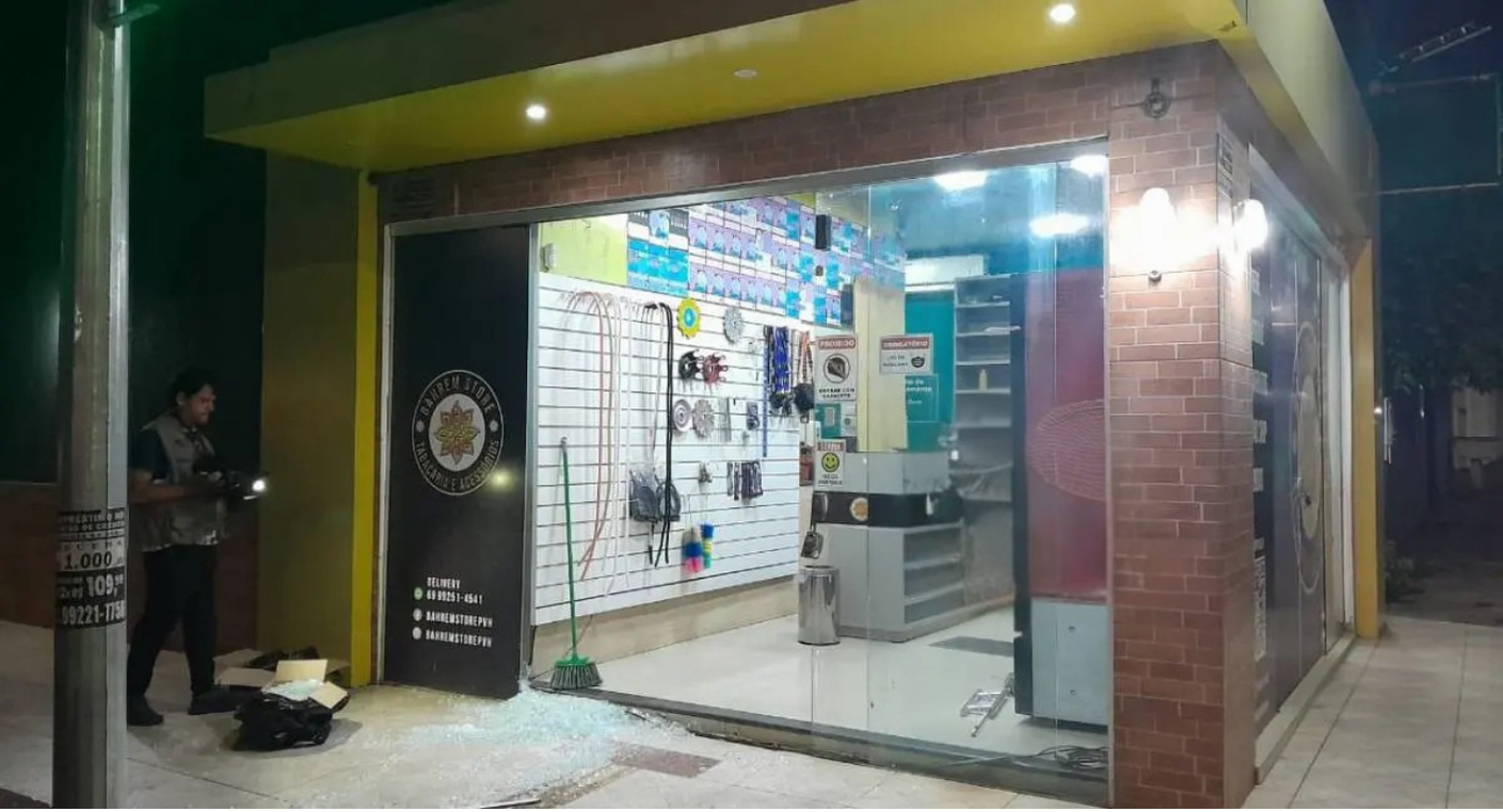 Tabacaria é alvo de furto após arrombamento em Porto Velho