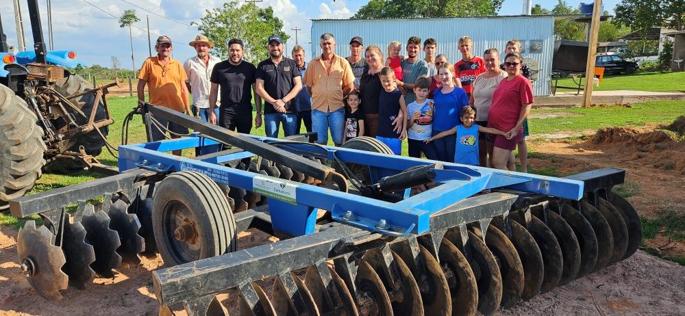 Jean Mendonça destina recursos para fortalecer agricultura da Asprobu em Pimenta Bueno