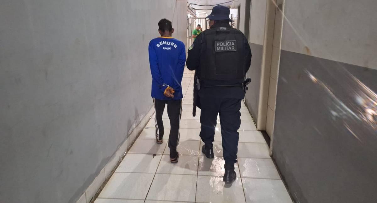Homem é preso por furto em loja de departamentos e encontrado com drogas