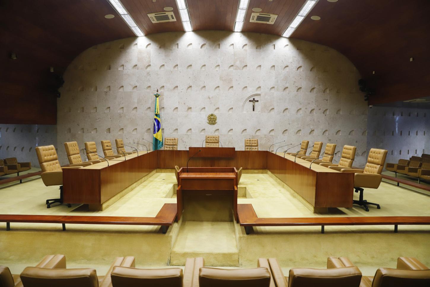 Lula critica saída precoce de Barroso e fala sobre sucessor no STF