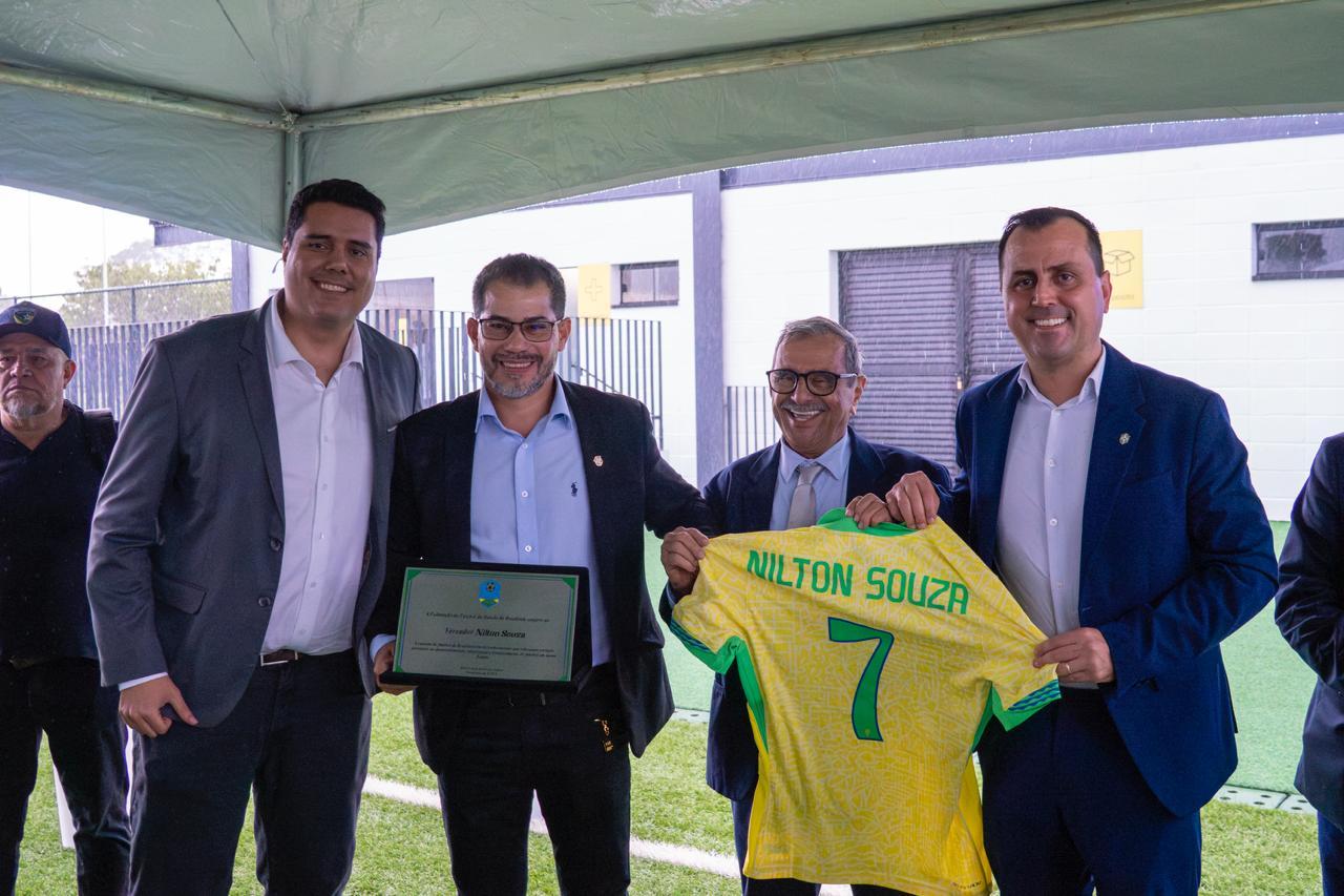 Vereador Nilton Souza concede honrarias a líderes do futebol rondoniense
