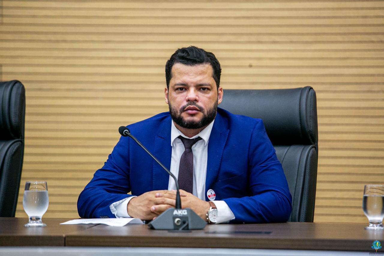 Deputado Edevaldo Neves nega diligência policial em seu gabinete e esclarece informações sobre a Operação Ouro de Areia