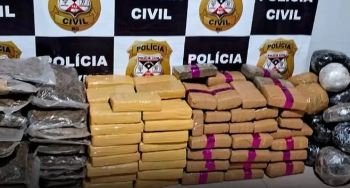 Polícia Civil e Ibama apreendem 194 quilos de maconha durante operação no Rio Guaporé