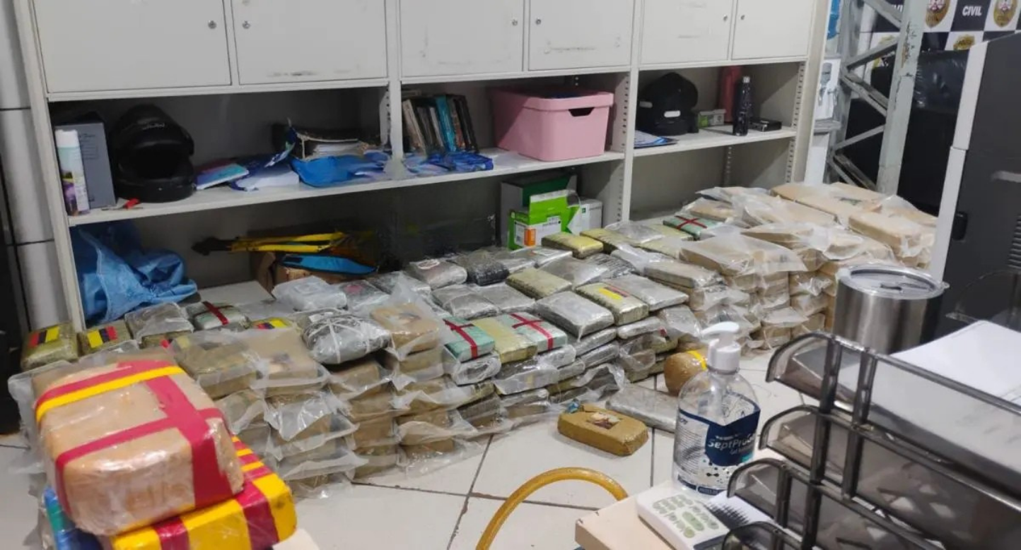 PRF apreende 363 kg de maconha em Porto Velho