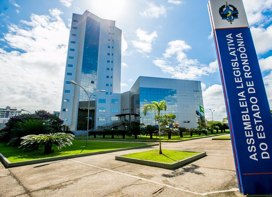 Assembleia Legislativa abre 200 vagas com salários de até R$ 24 mil