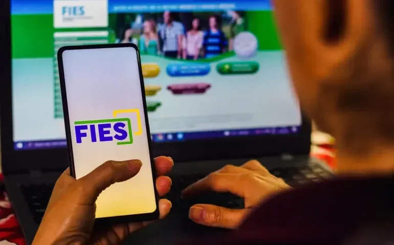 Caixa inicia renegociação de dívidas do Novo FIES com descontos e parcelamento ampliado