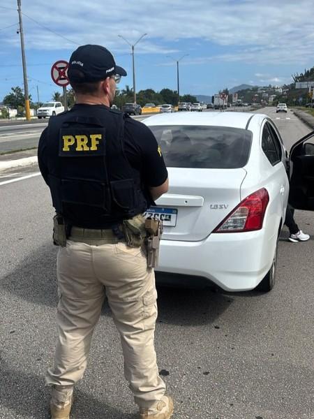 Homem condenado por estupro de vulnerável em Rondônia é preso durante fiscalização na BR-101 em Itapema