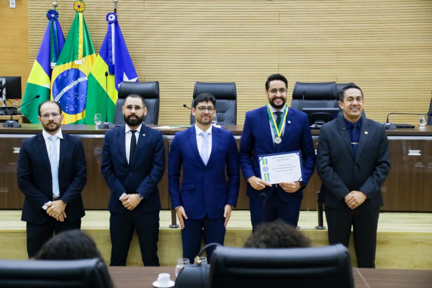Iperon recebe Medalha do Mérito Legislativo por avanços na gestão previdenciária