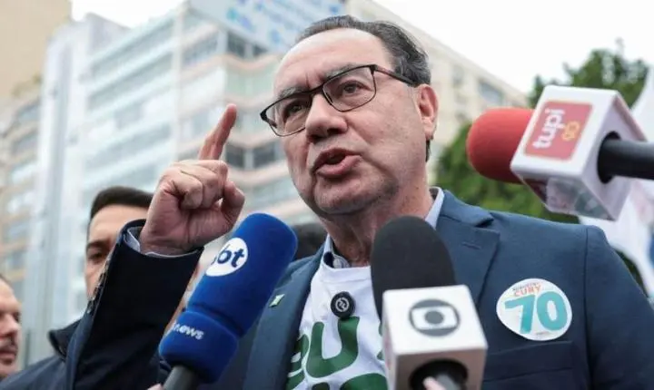 Augusto Cury divulga silêncio sobre segundo turno da eleição presidencial e sinaliza fim da carreira política