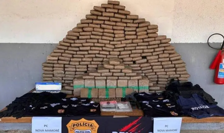 Polícia Civil apreende 300 quilos de droga e arma de fogo em imóvel na capital